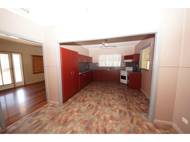 82 Fourteenth Avenue, Home Hill QLD 4806