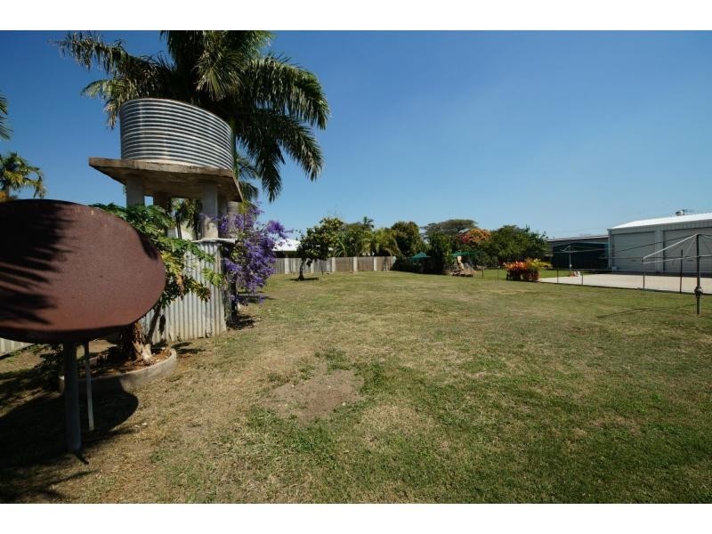 82 Fourteenth Avenue, Home Hill QLD 4806