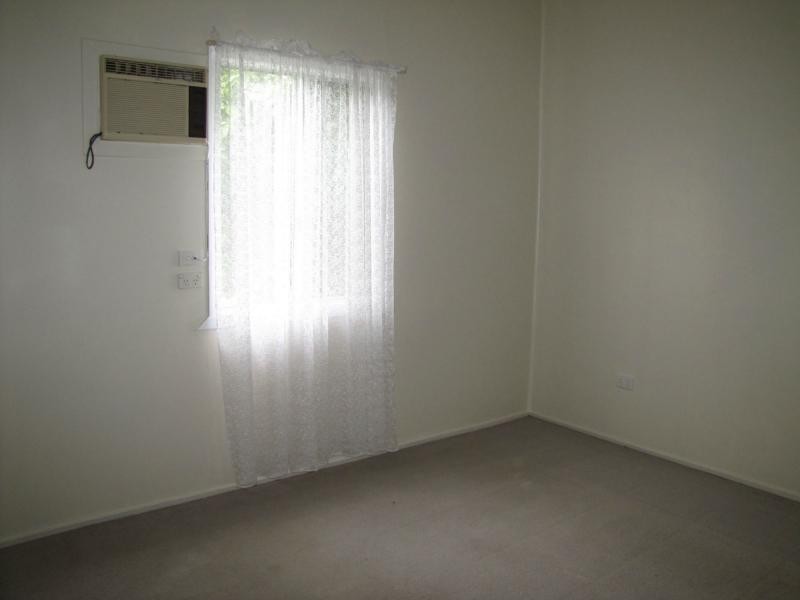 38 Tenth Avenue, Home Hill QLD 4806