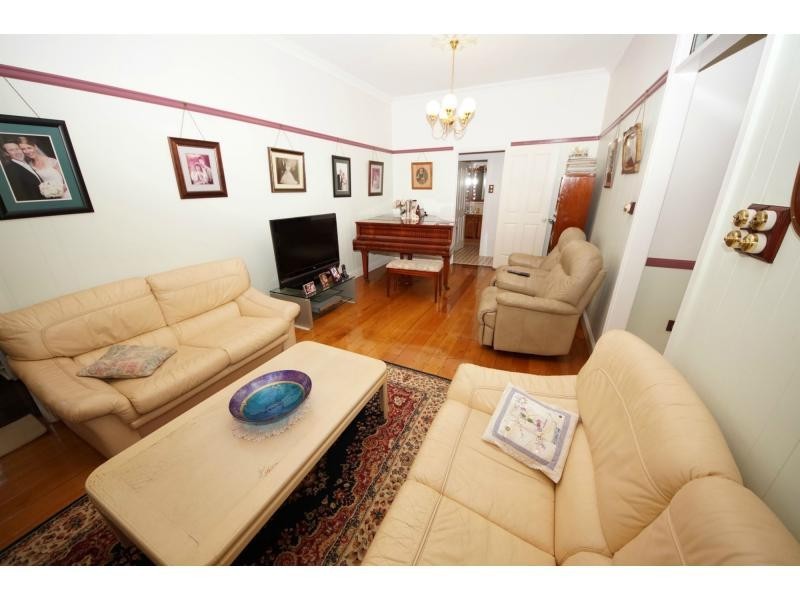 21 Albert Street, Ayr QLD 4807