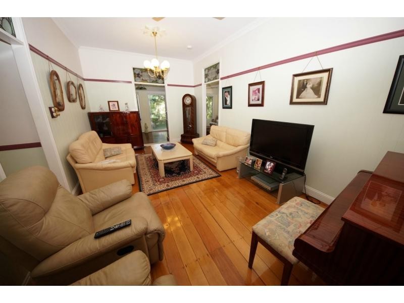 21 Albert Street, Ayr QLD 4807
