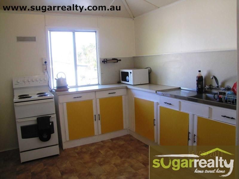 94 Thirteenth Avenue, Home Hill QLD 4806