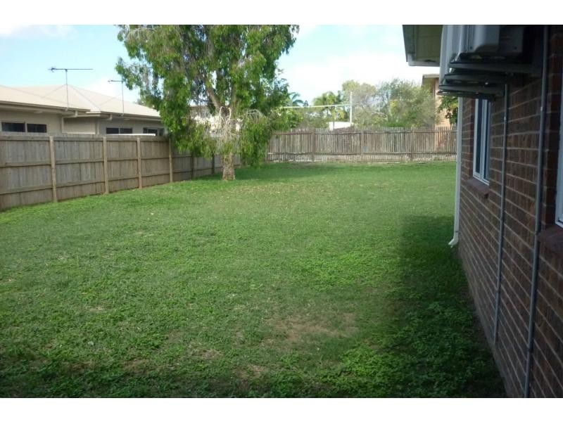 4 Little Crescent, Ayr QLD 4807