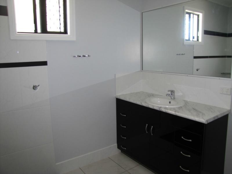 66 Northern Road, Rita Island QLD 4807