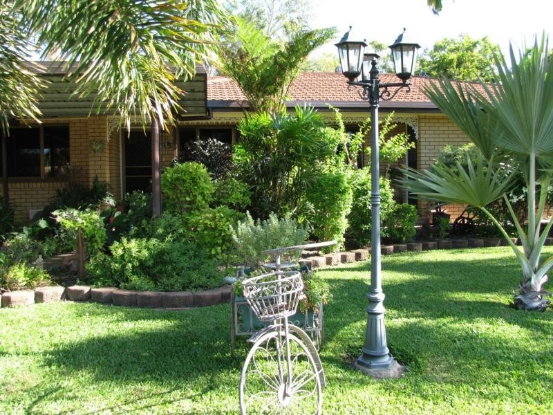 27 Fifteenth A Street, Home Hill QLD 4806