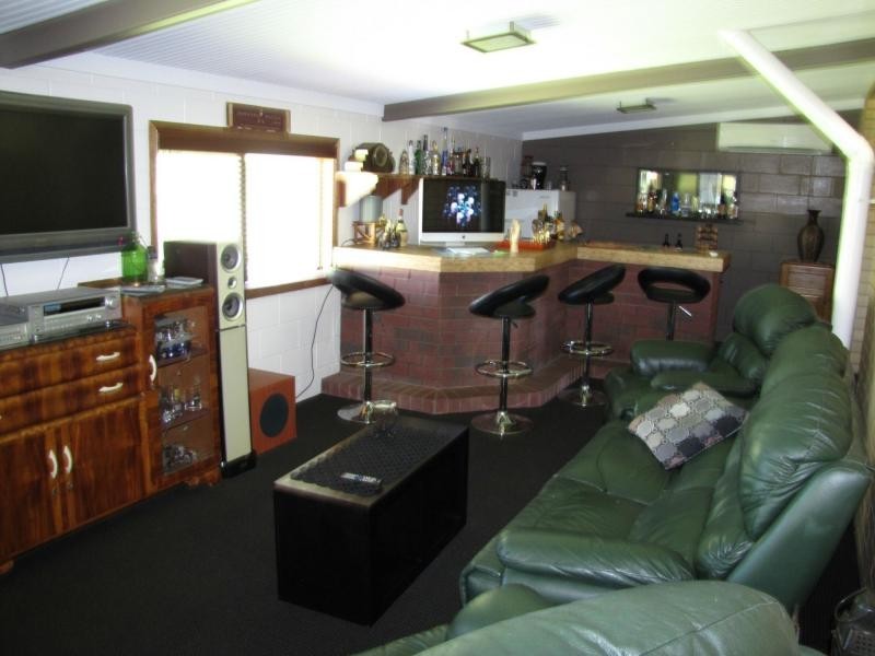 27 Fifteenth A Street, Home Hill QLD 4806