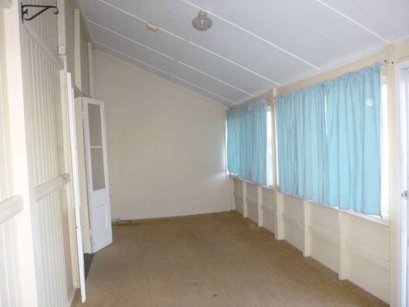 1 & 2/89 Edwards Street, Ayr QLD 4807