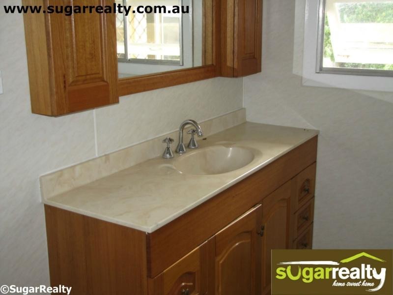 18 Rae Street, Ayr QLD 4807