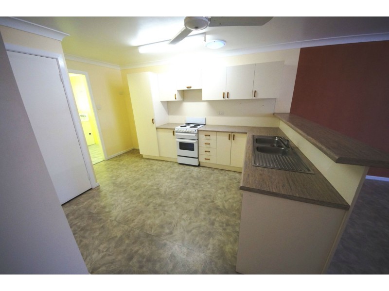 1/102 Thirteenth Avenue, Home Hill QLD 4806