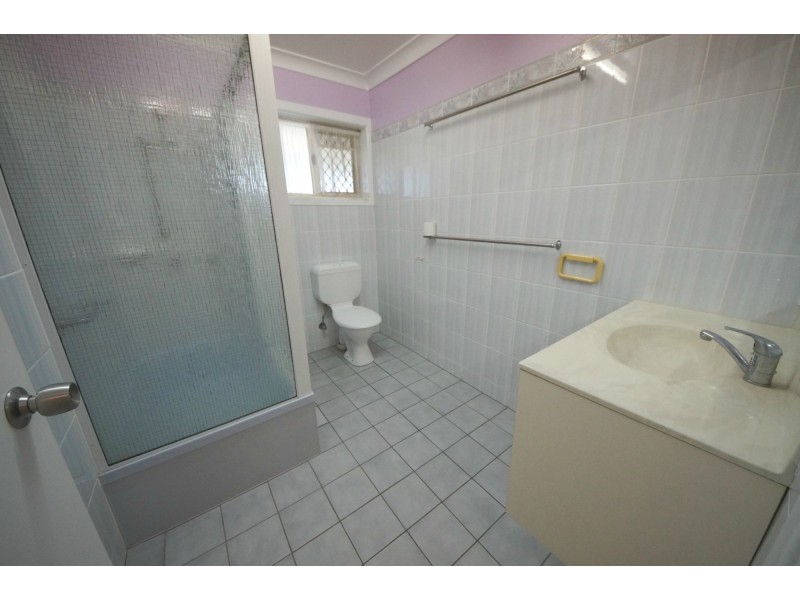 1/102 Thirteenth Avenue, Home Hill QLD 4806