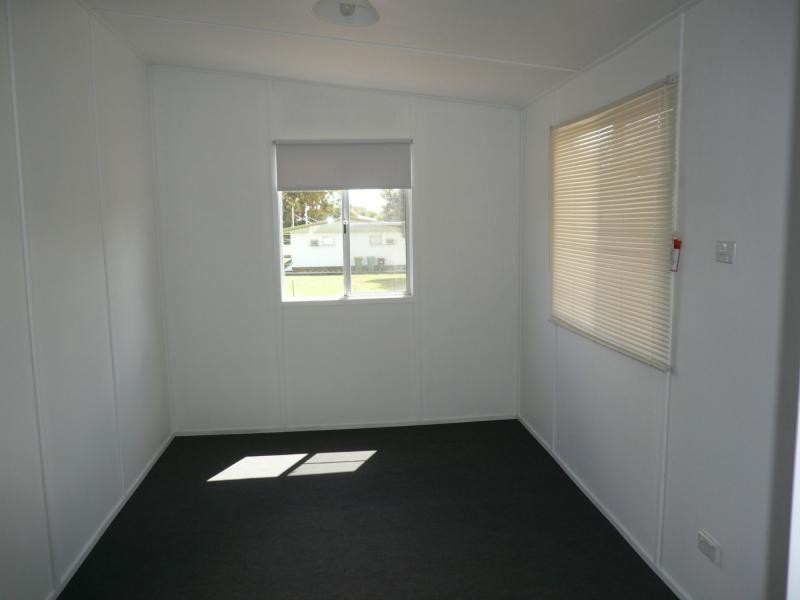 24 Tenth Avenue, Home Hill QLD 4806