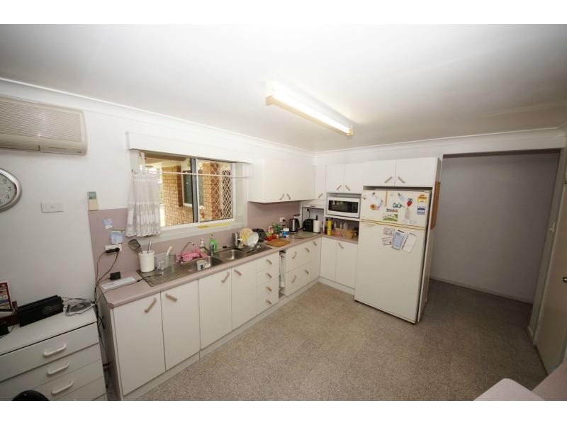 3 Gainsborough Drive, Ayr QLD 4807