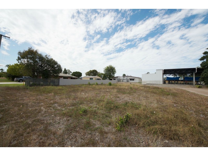 12 Little Young Street, Ayr QLD 4807