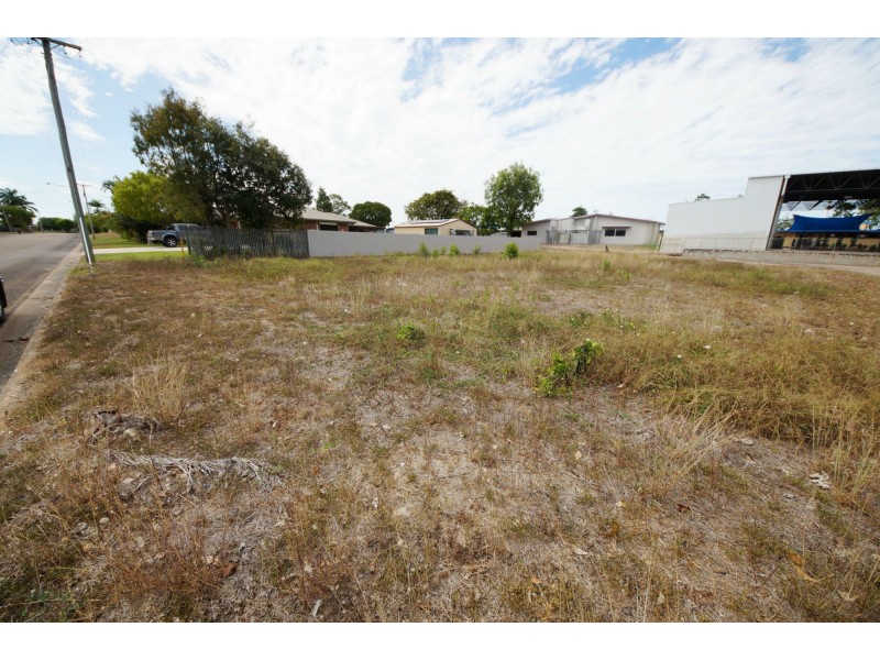 12 Little Young Street, Ayr QLD 4807