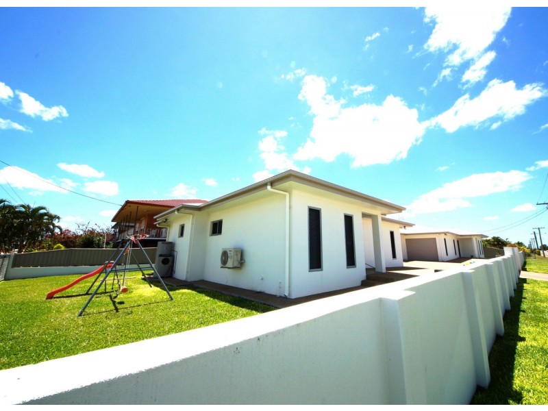 1 & 2/67-69 Ninth Avenue, Home Hill QLD 4806