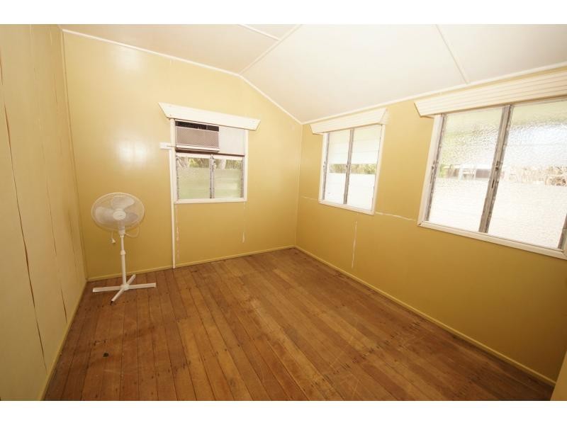 9 Hobart Street, Ayr QLD 4807