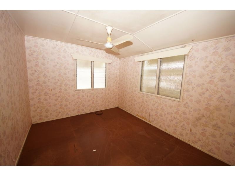 9 Hobart Street, Ayr QLD 4807