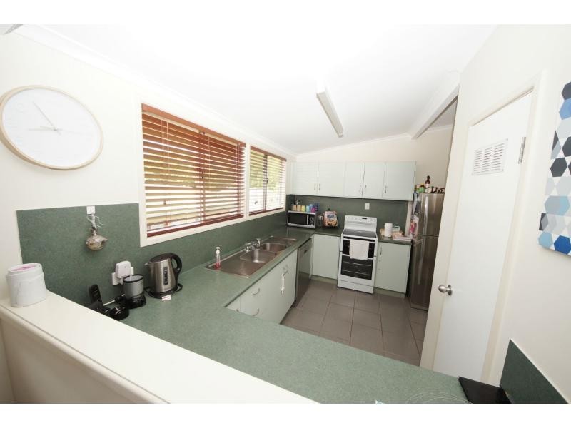 6 Twelfth A Avenue, Home Hill QLD 4806