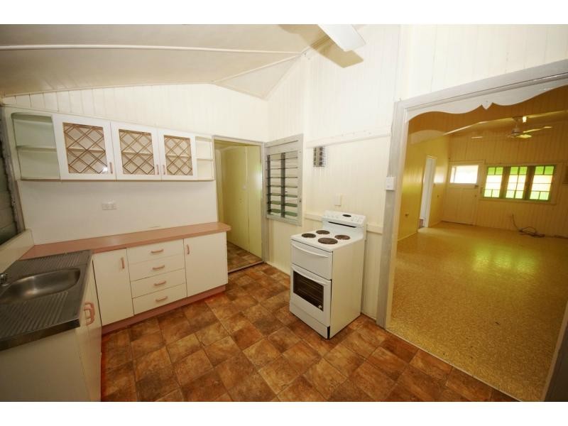 16 Richard Street, Ayr QLD 4807
