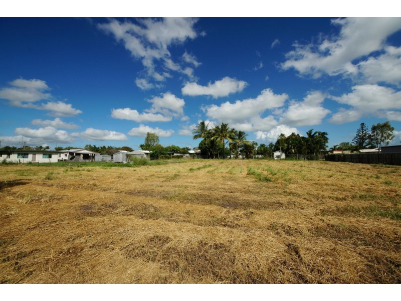 89 Mackenzie Street, Ayr QLD 4807