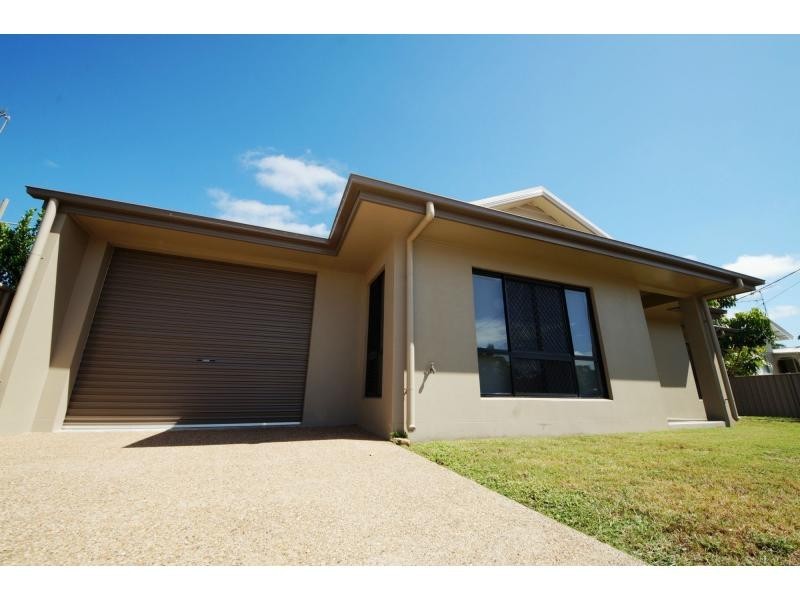 17 Munro Street, Ayr QLD 4807