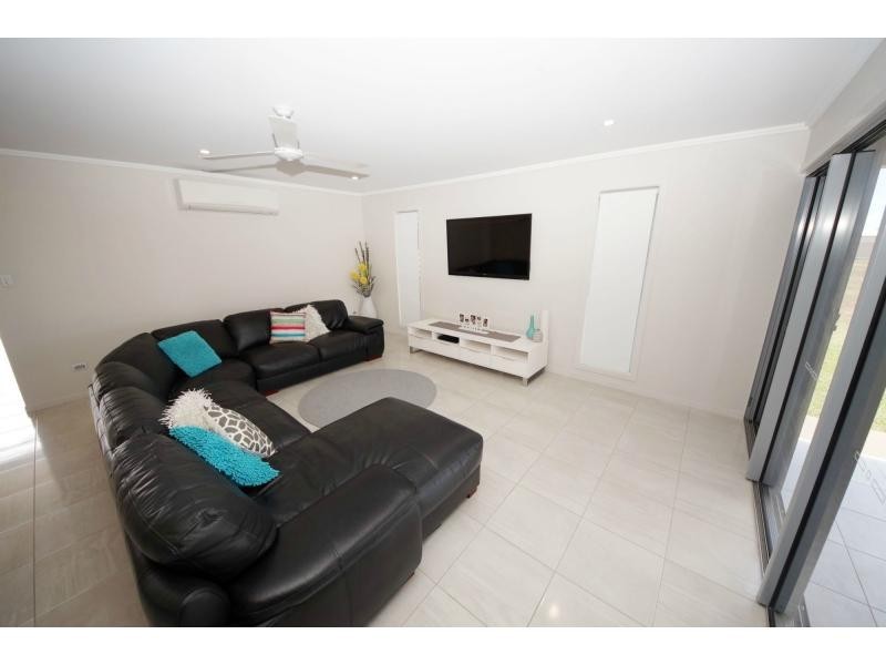 4 Keyren Way, Ayr QLD 4807