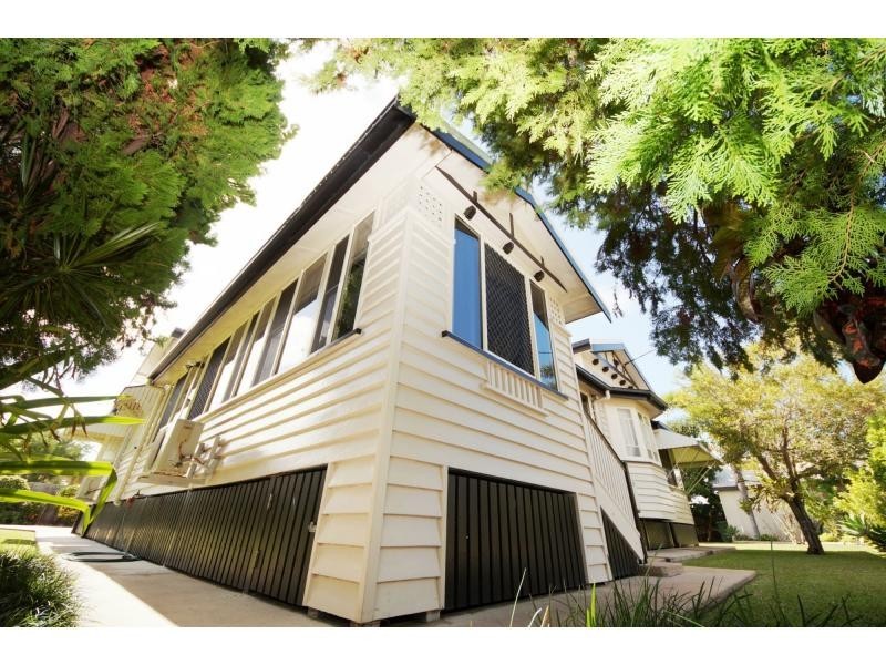 94 Young Street, Ayr QLD 4807