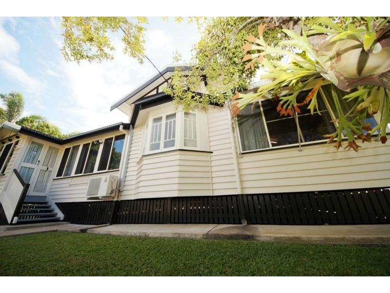 94 Young Street, Ayr QLD 4807