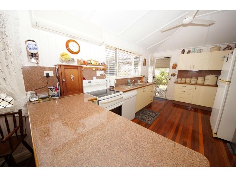 94 Young Street, Ayr QLD 4807