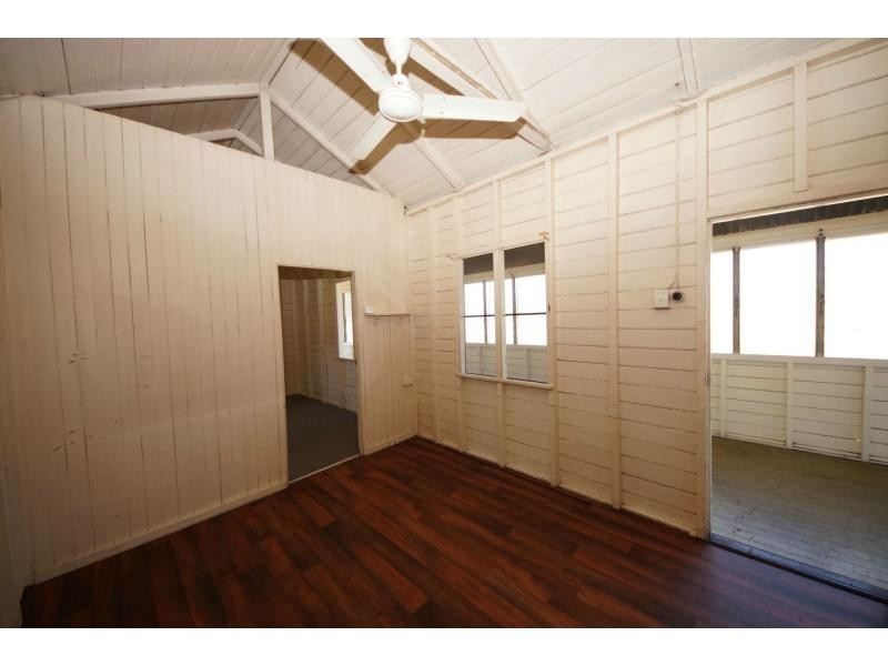 92 Railway Street, Ayr QLD 4807