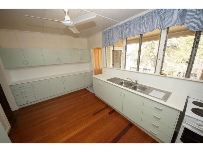 25 Dennis Street, Ayr QLD 4807