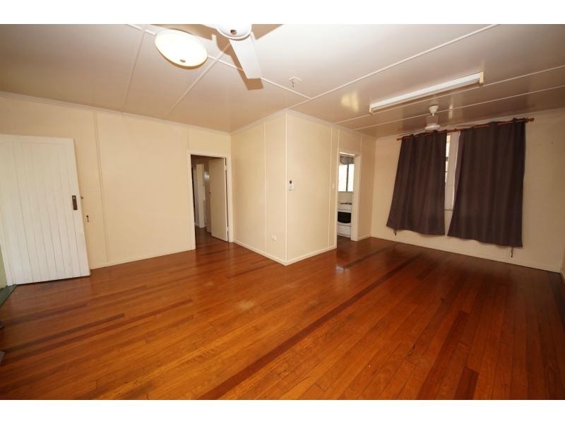 25 Dennis Street, Ayr QLD 4807