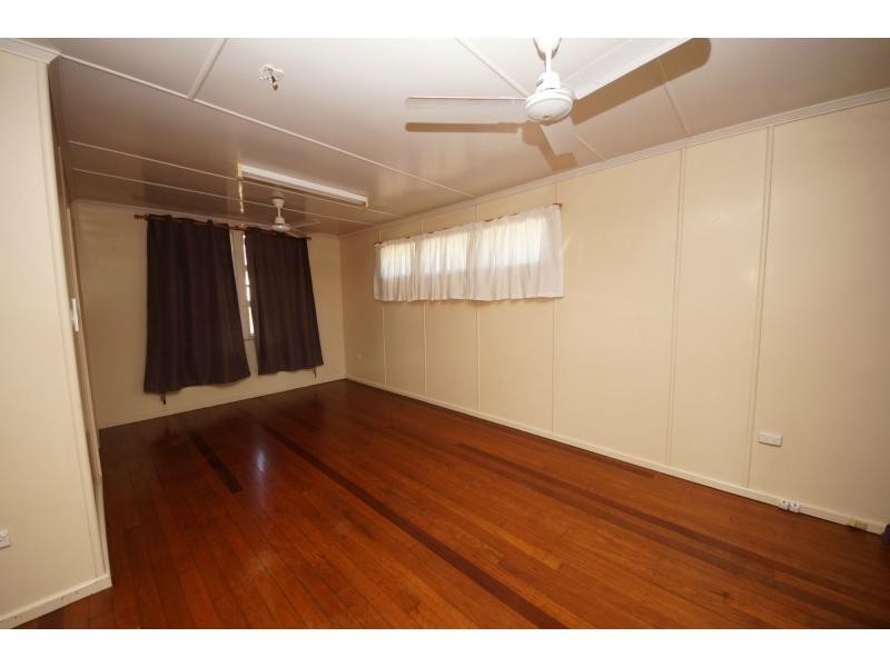 25 Dennis Street, Ayr QLD 4807