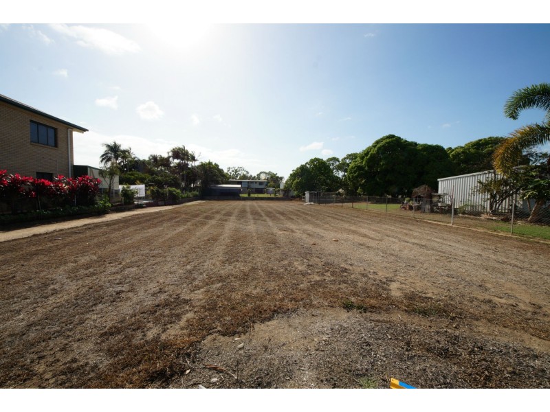 53 Ninth Avenue, Home Hill QLD 4806