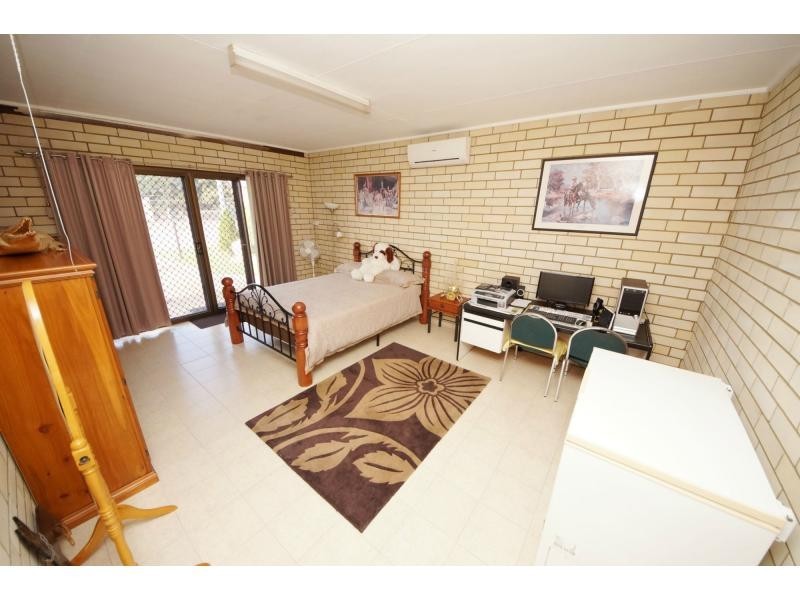 74 Eighth Street, Home Hill QLD 4806