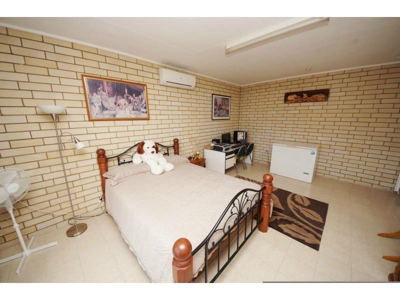 74 Eighth Street, Home Hill QLD 4806