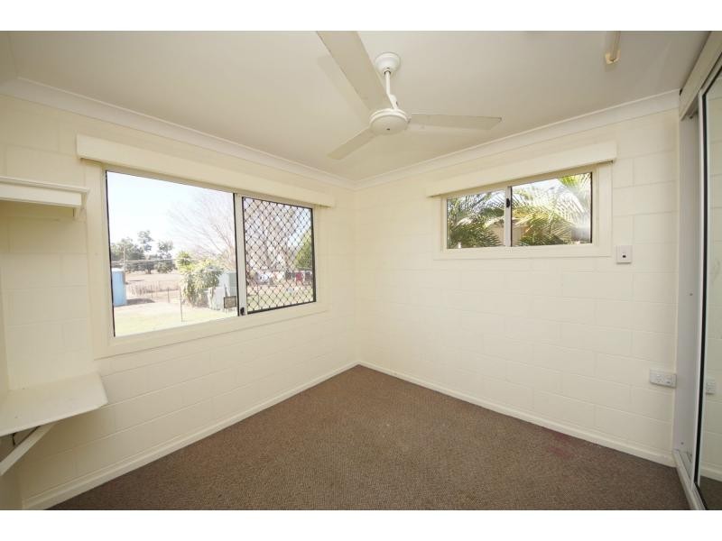 27 Fourth Avenue, Home Hill QLD 4806