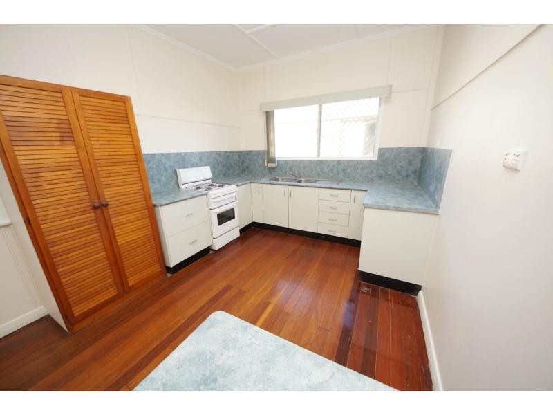 90 Sixth Street, Home Hill QLD 4806