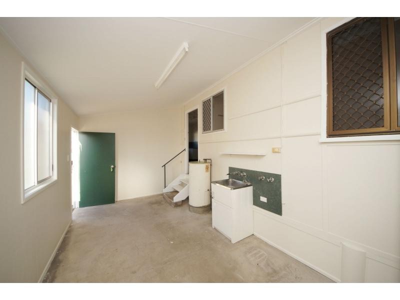 90 Sixth Street, Home Hill QLD 4806