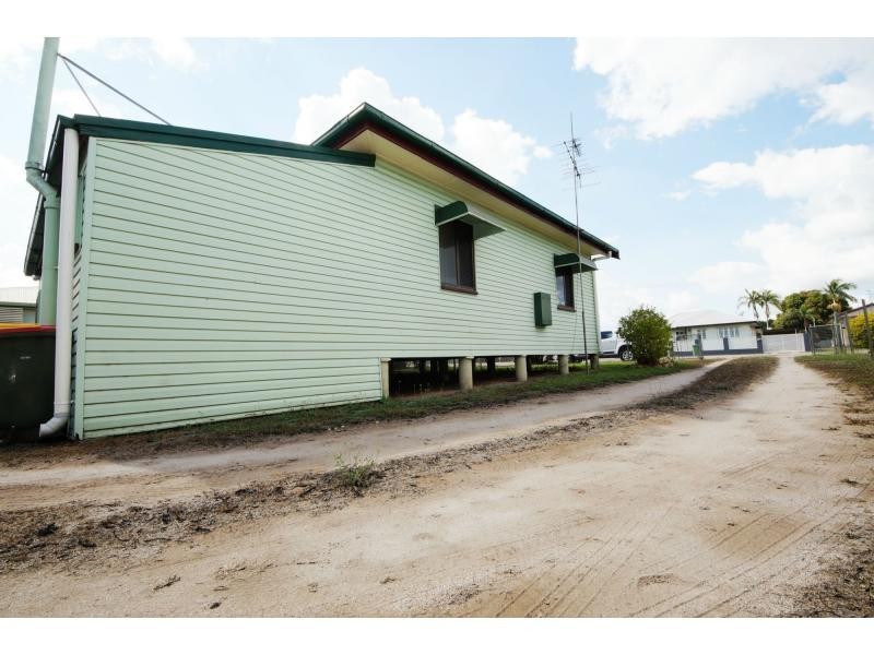 90 Sixth Street, Home Hill QLD 4806