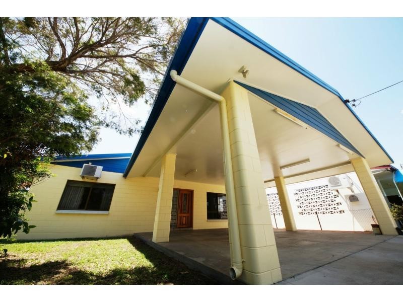 101 Seventh Avenue, Home Hill QLD 4806