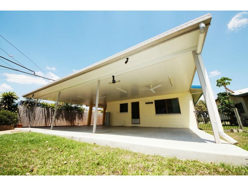 101 Seventh Avenue, Home Hill QLD 4806