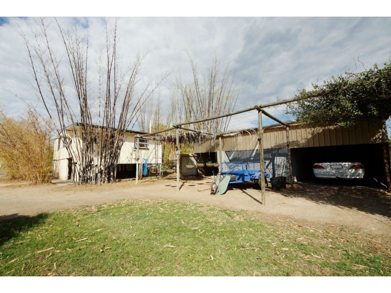 34 Eighth Avenue, Home Hill QLD 4806