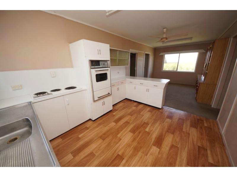 8 Tait Road, Ayr QLD 4807