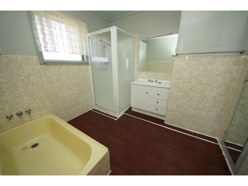 8 Tait Road, Ayr QLD 4807