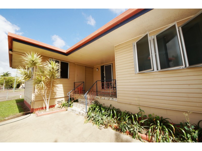 3 Fourth Avenue, Home Hill QLD 4806
