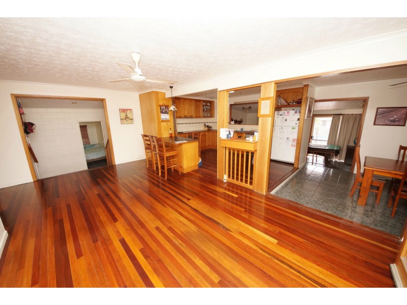 3 Fourth Avenue, Home Hill QLD 4806