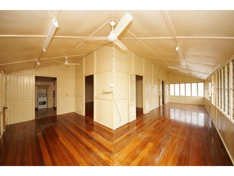 127 Mackenzie Street, Ayr QLD 4807