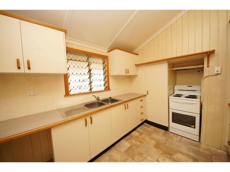 127 Mackenzie Street, Ayr QLD 4807