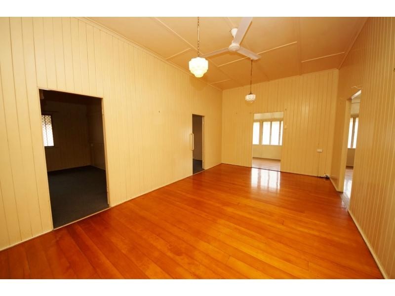 127 Mackenzie Street, Ayr QLD 4807